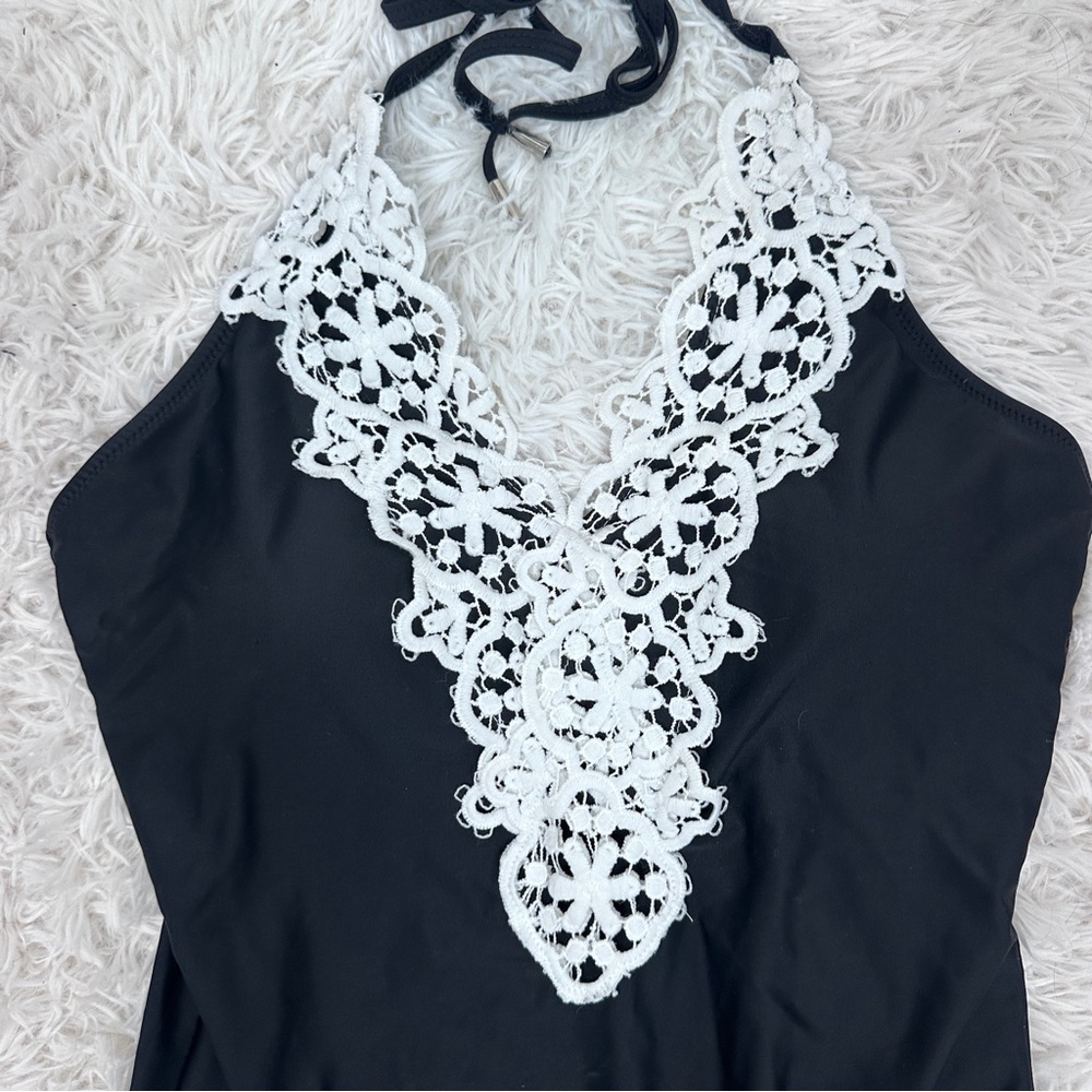 Lululemon Athletica Black and White One Piece with Elegant Lace - Picture 3 of 6